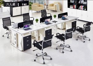 現代辦公桌的多功能設計探析 從簡約大班臺到總裁桌的演變與創新